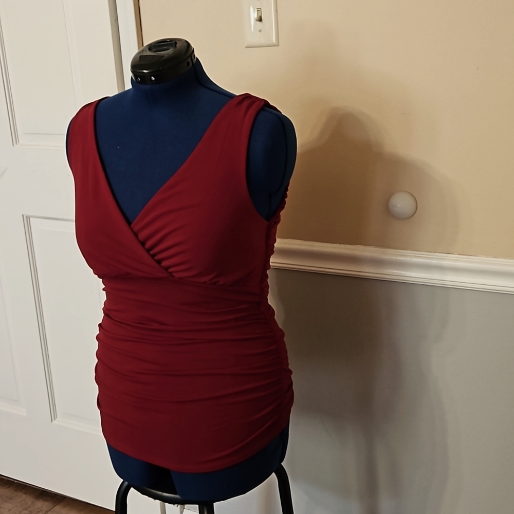 Moda International Burgundy/red top-L